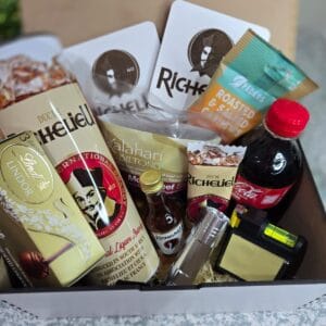 Richelieu Gentleman’s Gift Box with engraved tumbler, brandy, biltong, and men’s accessories – handcrafted South African hamper by Everything Unique Creations.